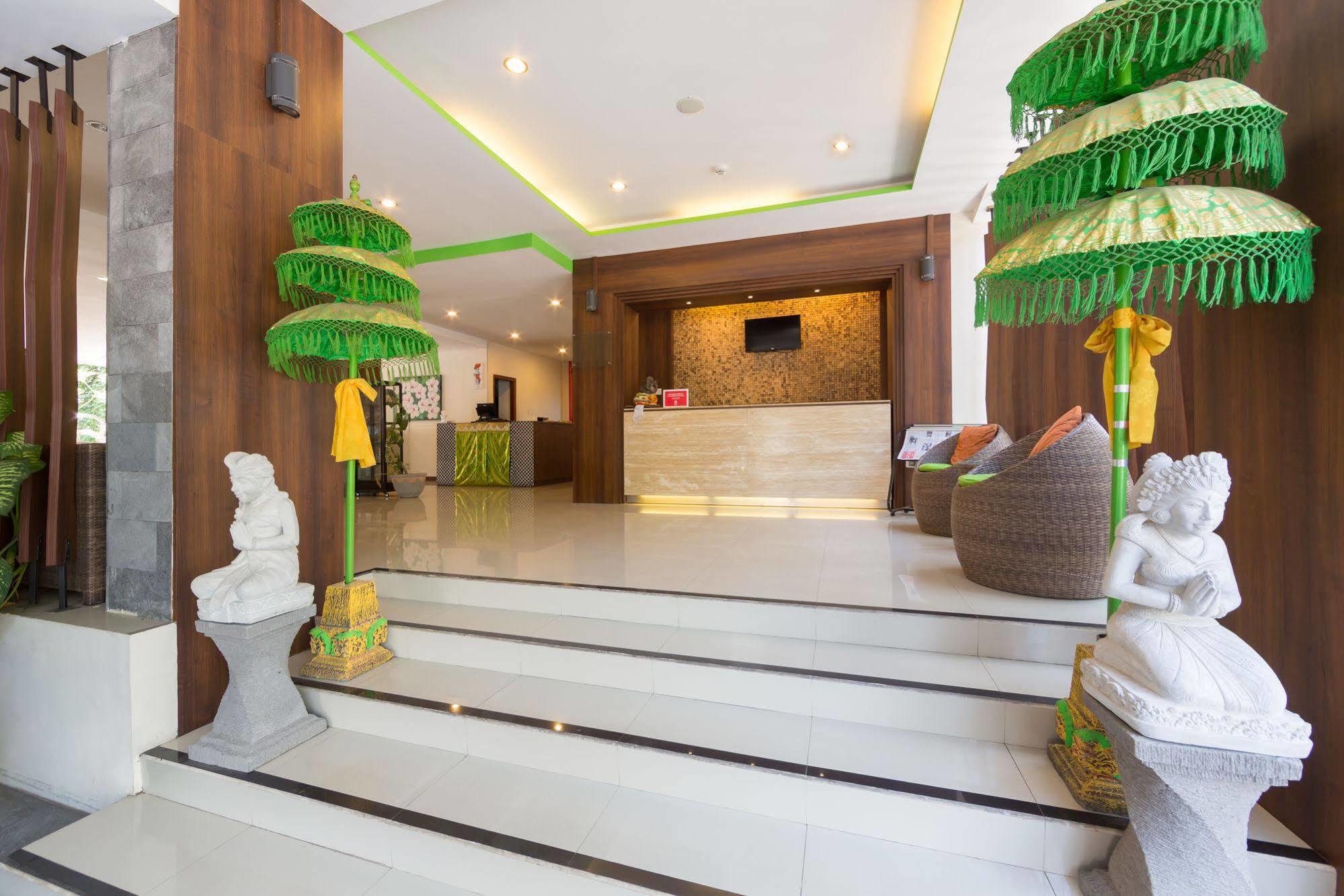 Zen Rooms Kuta Tuban Suites Eksteriør bilde
