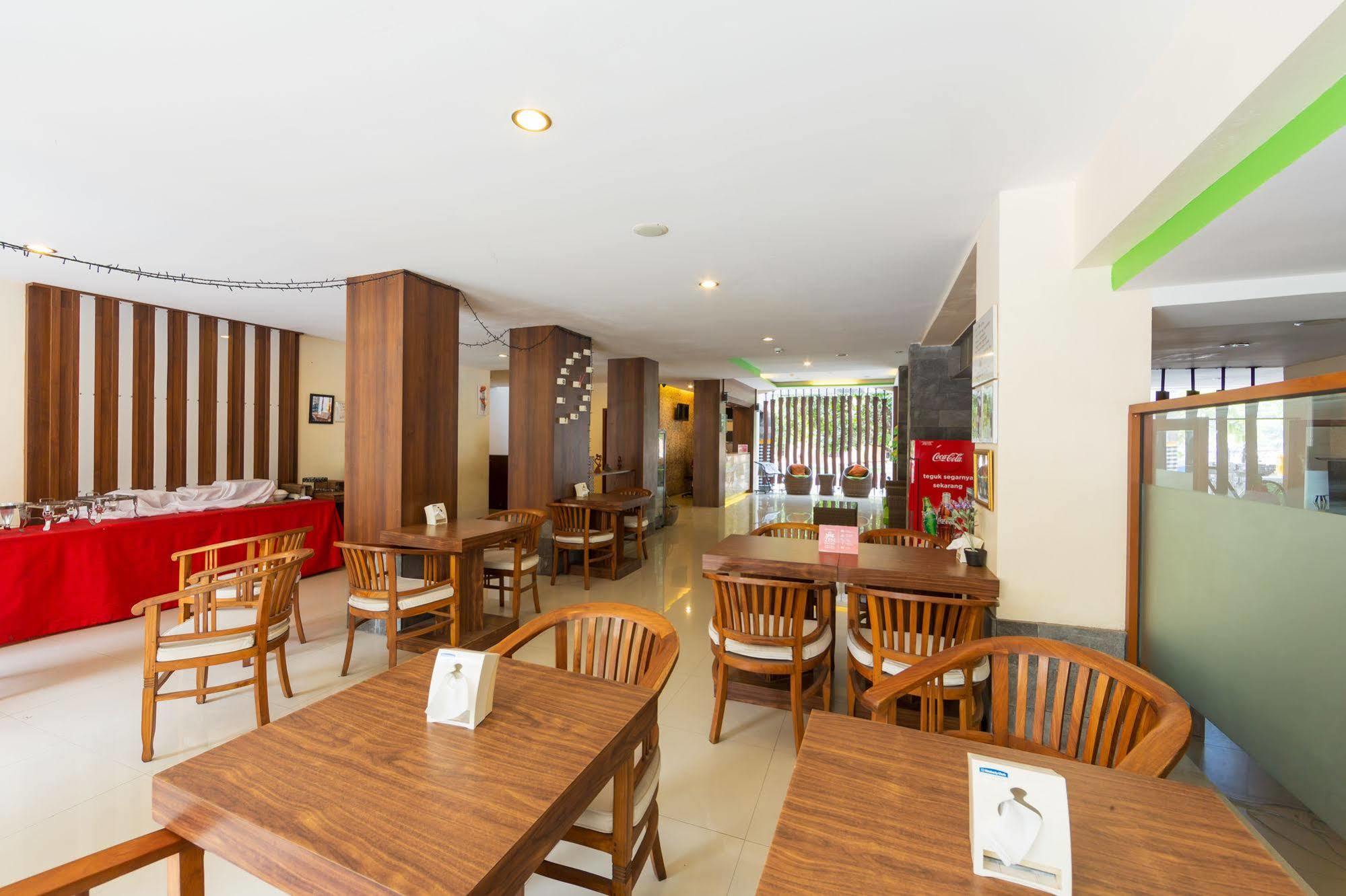 Zen Rooms Kuta Tuban Suites Eksteriør bilde