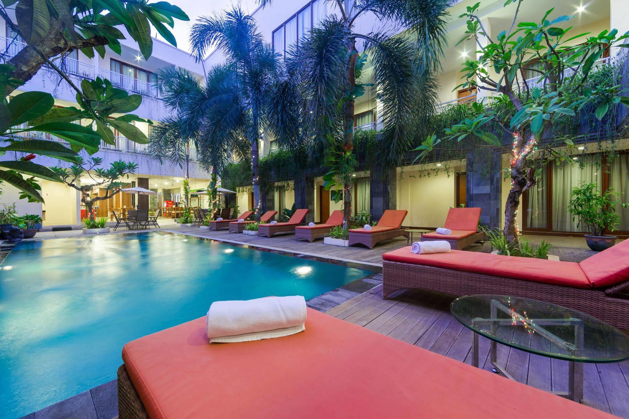 Zen Rooms Kuta Tuban Suites Eksteriør bilde